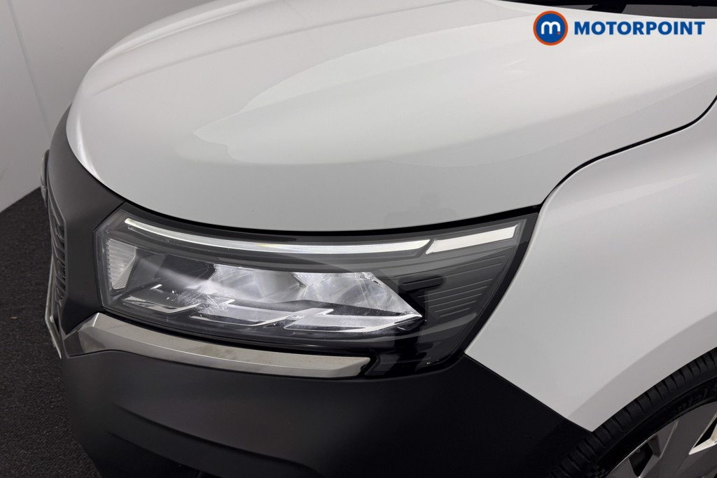 Used Nissan Other 2023 for sale - 76789468: Photo 28