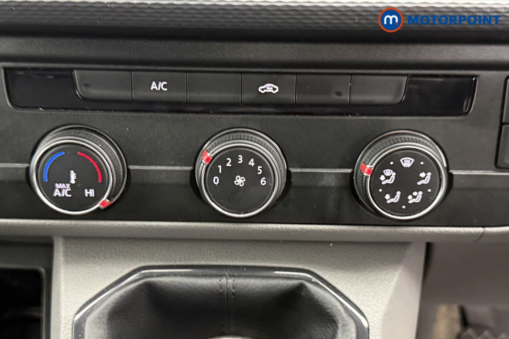 Used Volkswagen Transporter 2024 for sale - 76141079: Photo 18