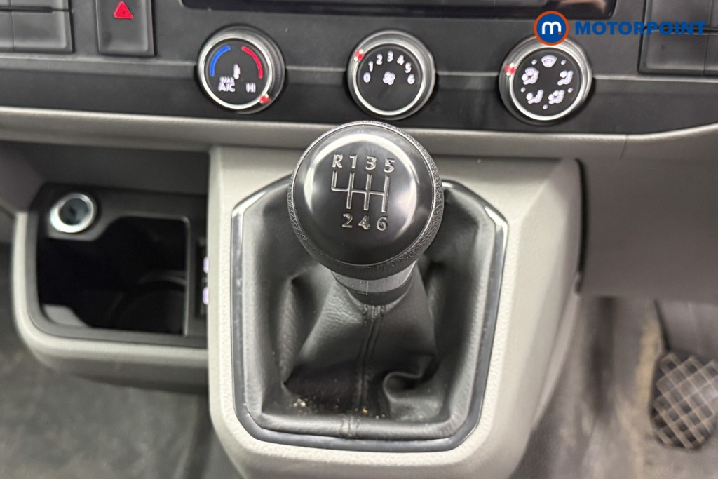 Used Volkswagen Transporter 2024 for sale - 76141079: Photo 19