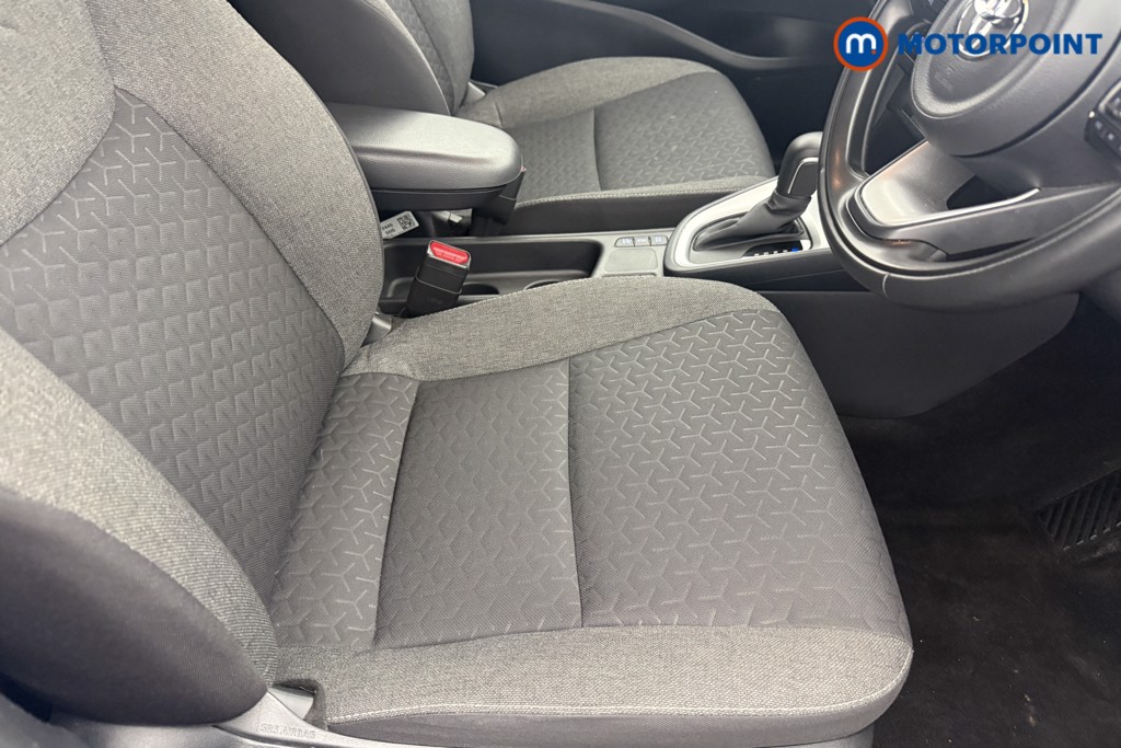 Used Toyota Yaris Cross 2024 for sale - 78028807: Photo 18