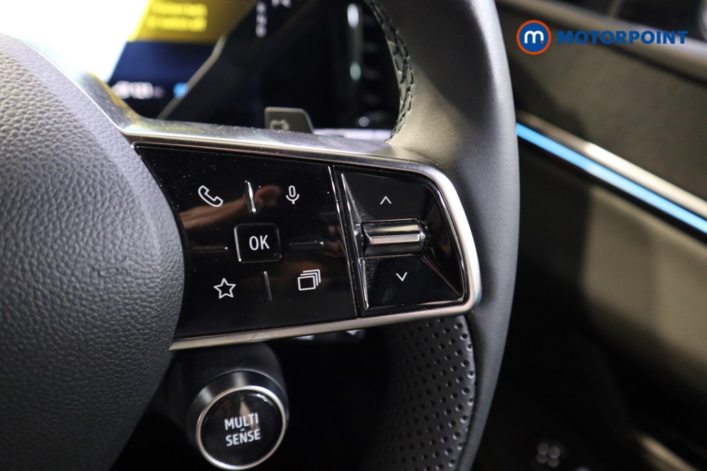 Used Renault Scenic E-Tech 2024 for sale - 76949393: Photo 12