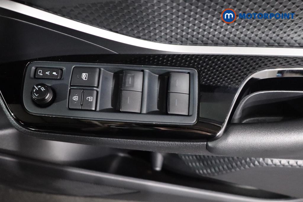 Used Toyota C-HR 2022 for sale - 76196868: Photo 10