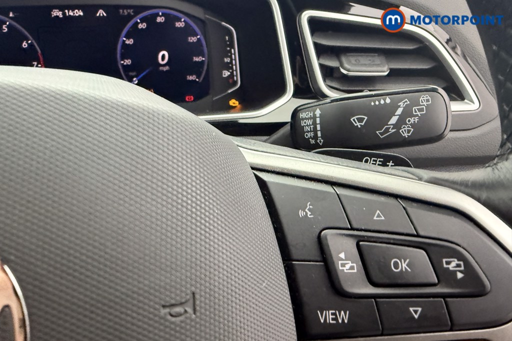 Used Volkswagen T-Roc 2023 for sale - 76636862: Photo 23