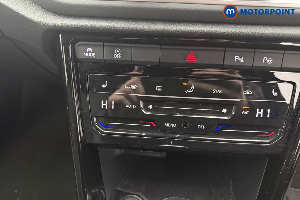 Used Volkswagen T-Roc 2023 for sale - 76636862: Photo 26