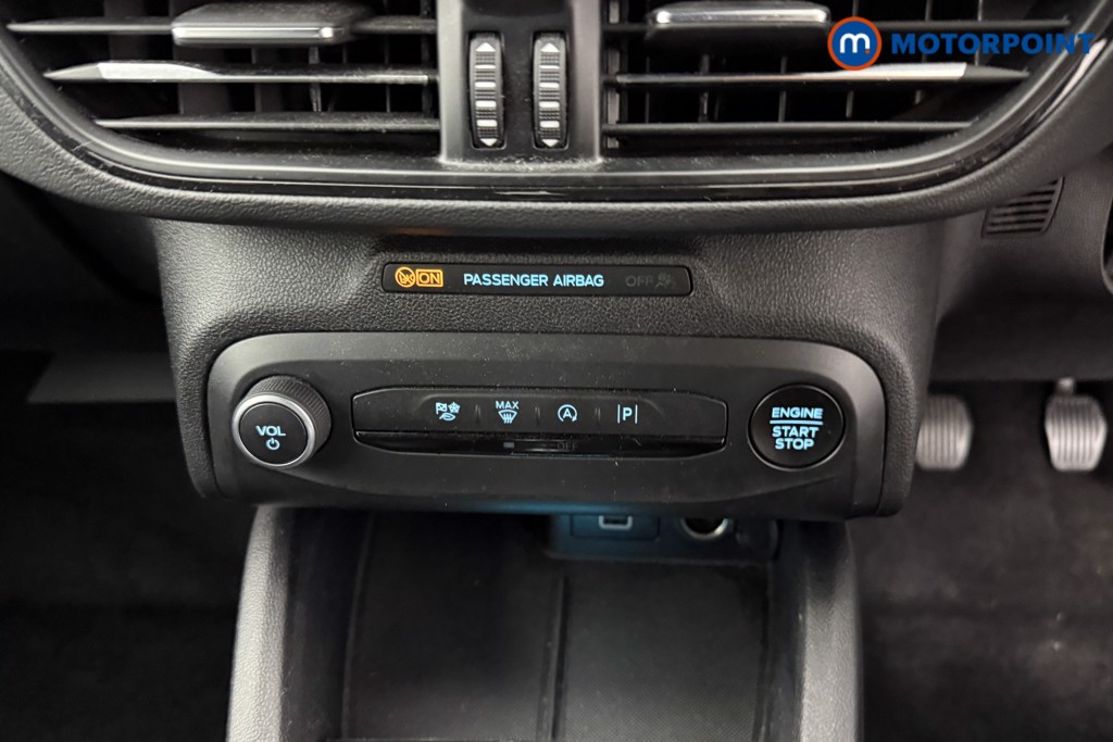 Used Ford Focus 2023 for sale - 76362317: Photo 16
