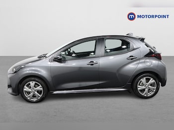 Used Toyota Yaris 2024 for sale - 76835859: Photo