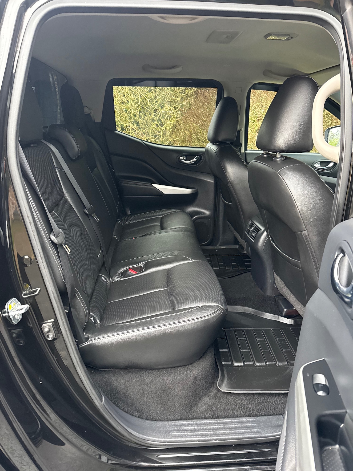 Used Nissan Navara 2017 for sale - 78064505: Photo 13