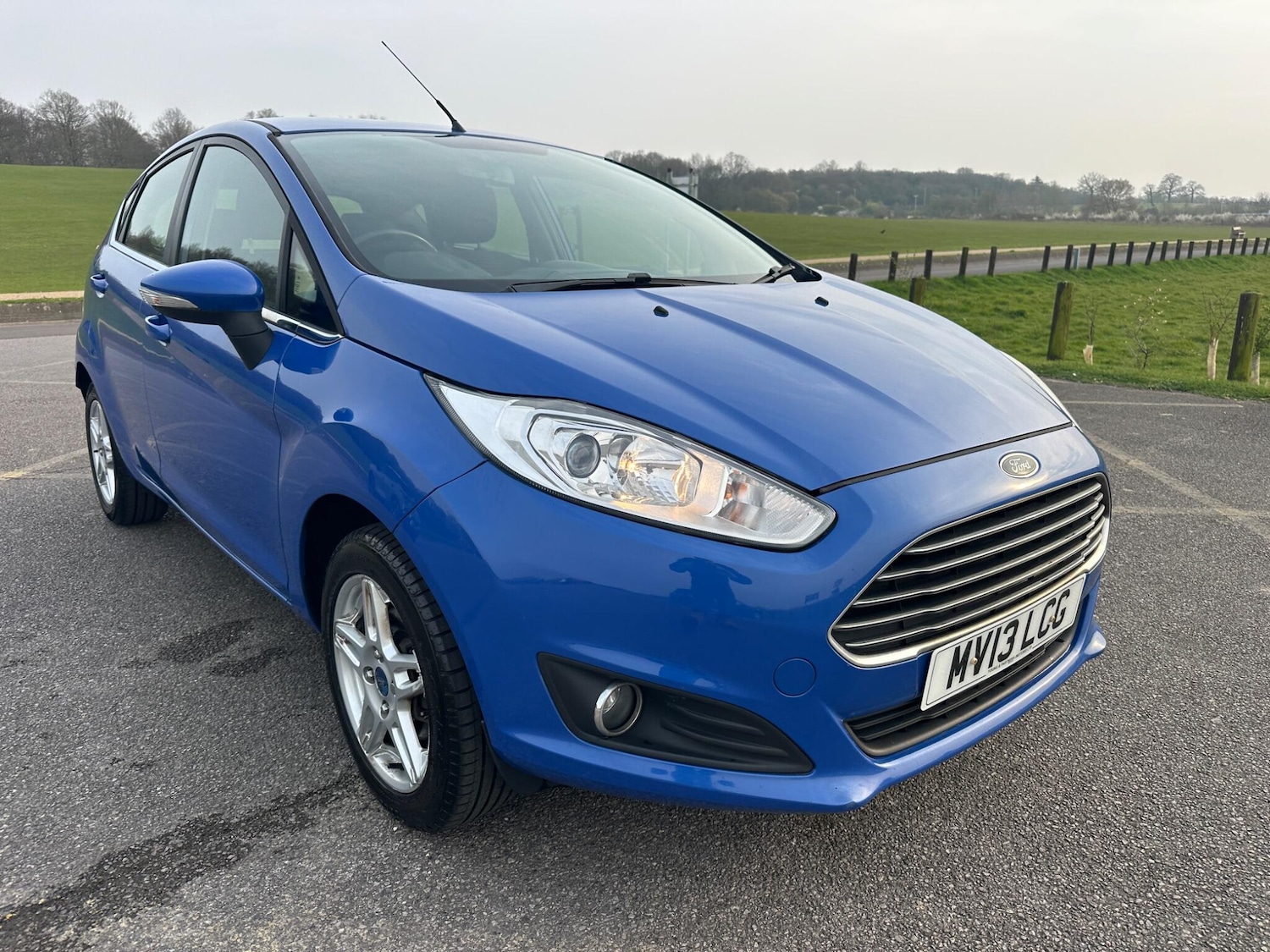 Used Ford Fiesta 2013 for sale - 77992986: Photo 2