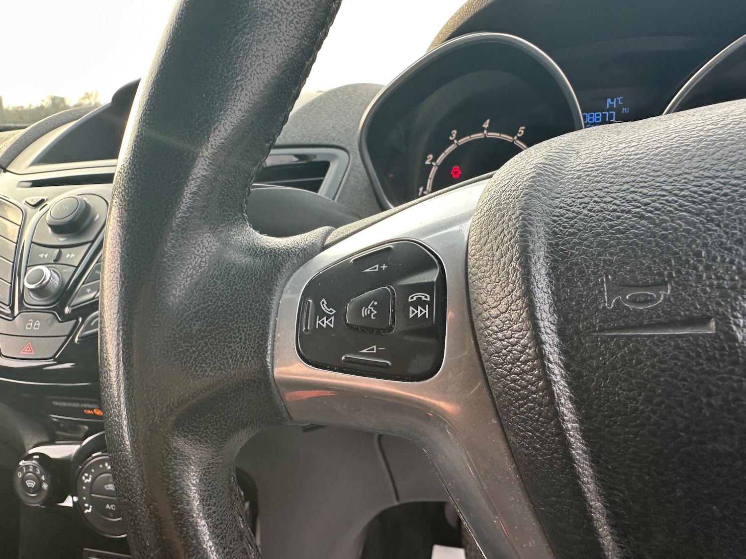 Used Ford Fiesta 2013 for sale - 77992986: Photo 54