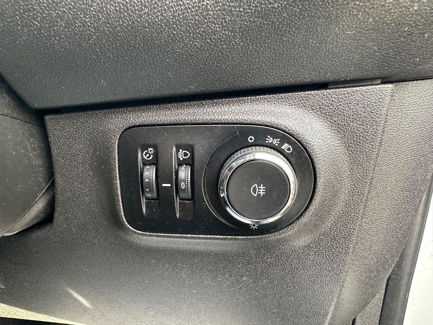 Used Vauxhall ADAM 2014 for sale - 76473258: Photo 43