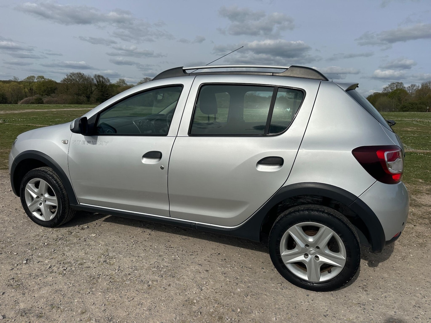 Used Dacia Sandero Stepway 2013 for sale - 78205492: Photo 10