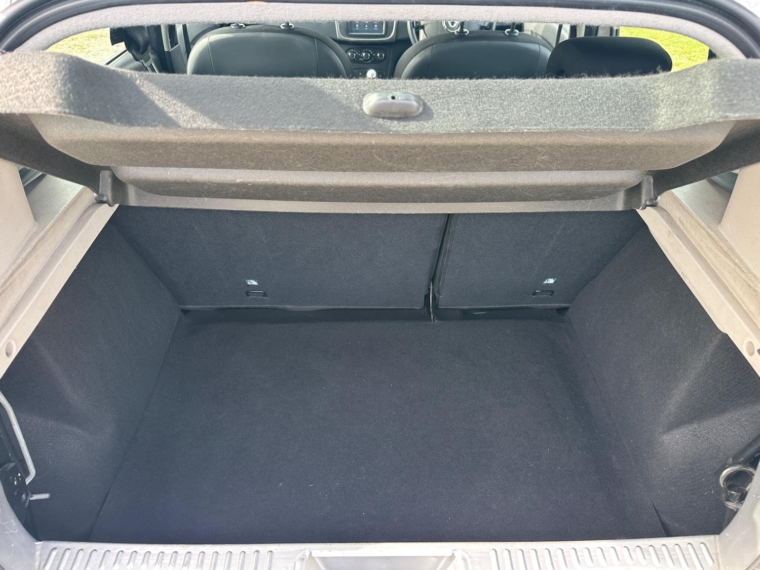 Used Dacia Sandero Stepway 2013 for sale - 78205492: Photo 42