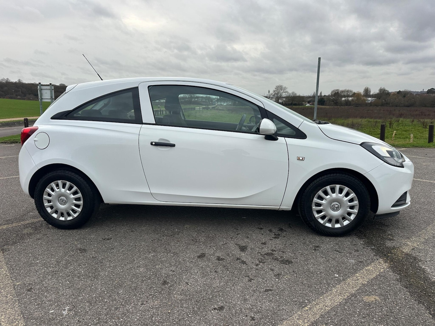 Used Vauxhall Corsa 2015 for sale - 76975873: Photo 19