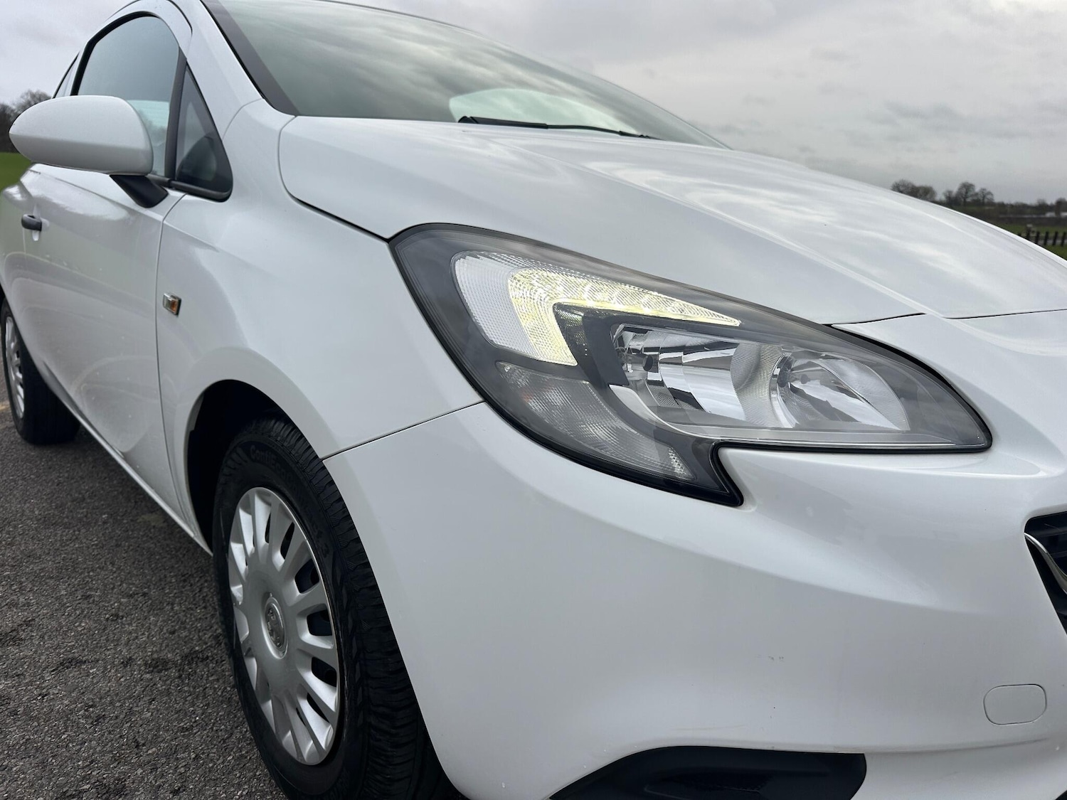 Used Vauxhall Corsa 2015 for sale - 76975873: Photo 22