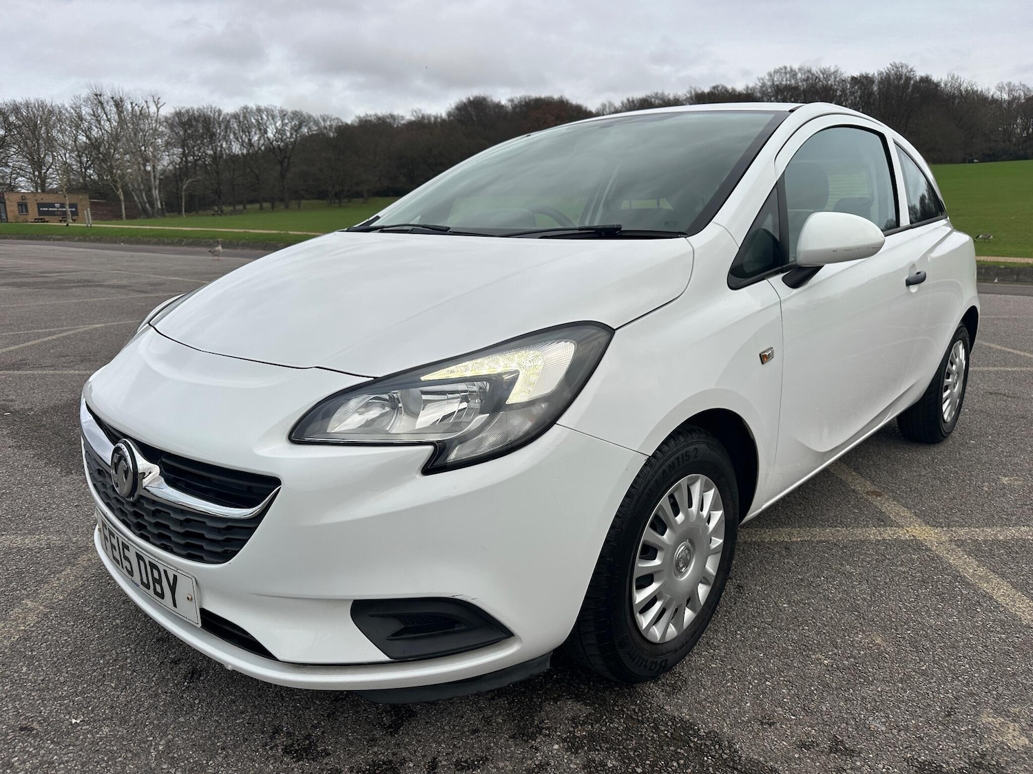 Used Vauxhall Corsa 2015 for sale - 76975873: Photo 6