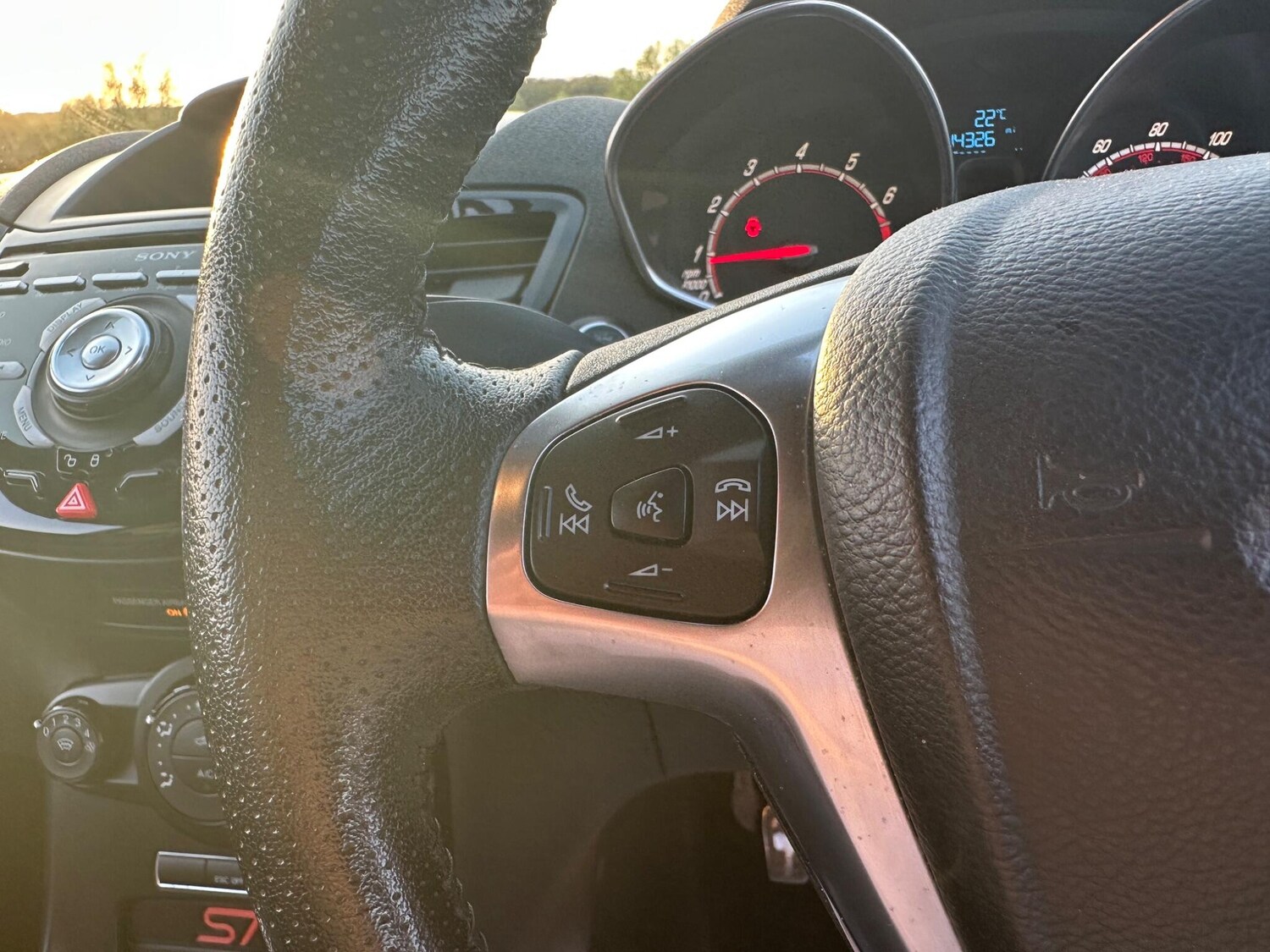 Used Ford Fiesta 2015 for sale - 78170944: Photo 50