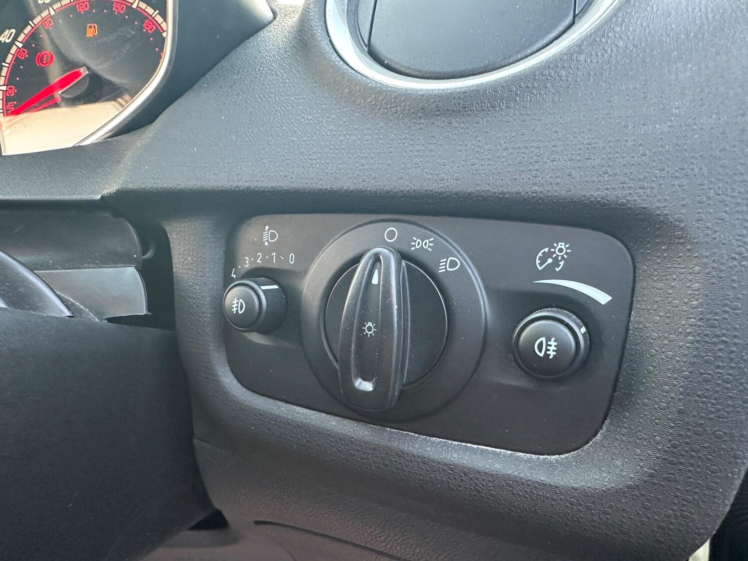 Used Ford Fiesta 2015 for sale - 78170944: Photo 51