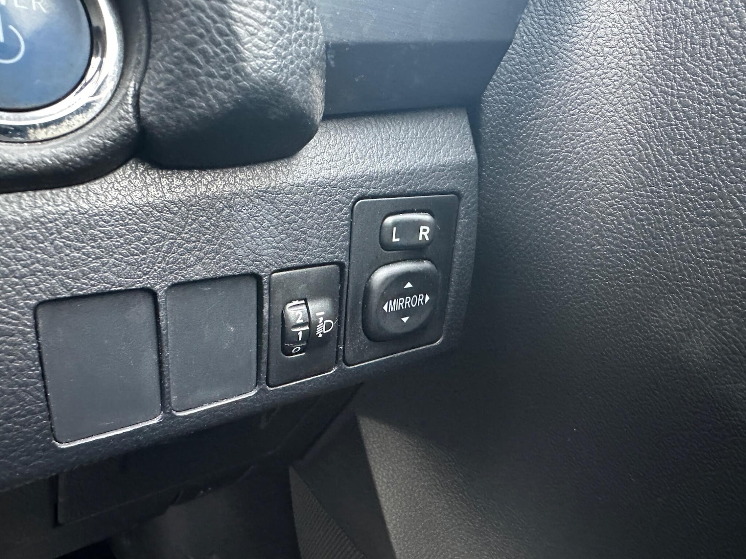 Used Toyota Auris 2013 for sale - 76633525: Photo 51