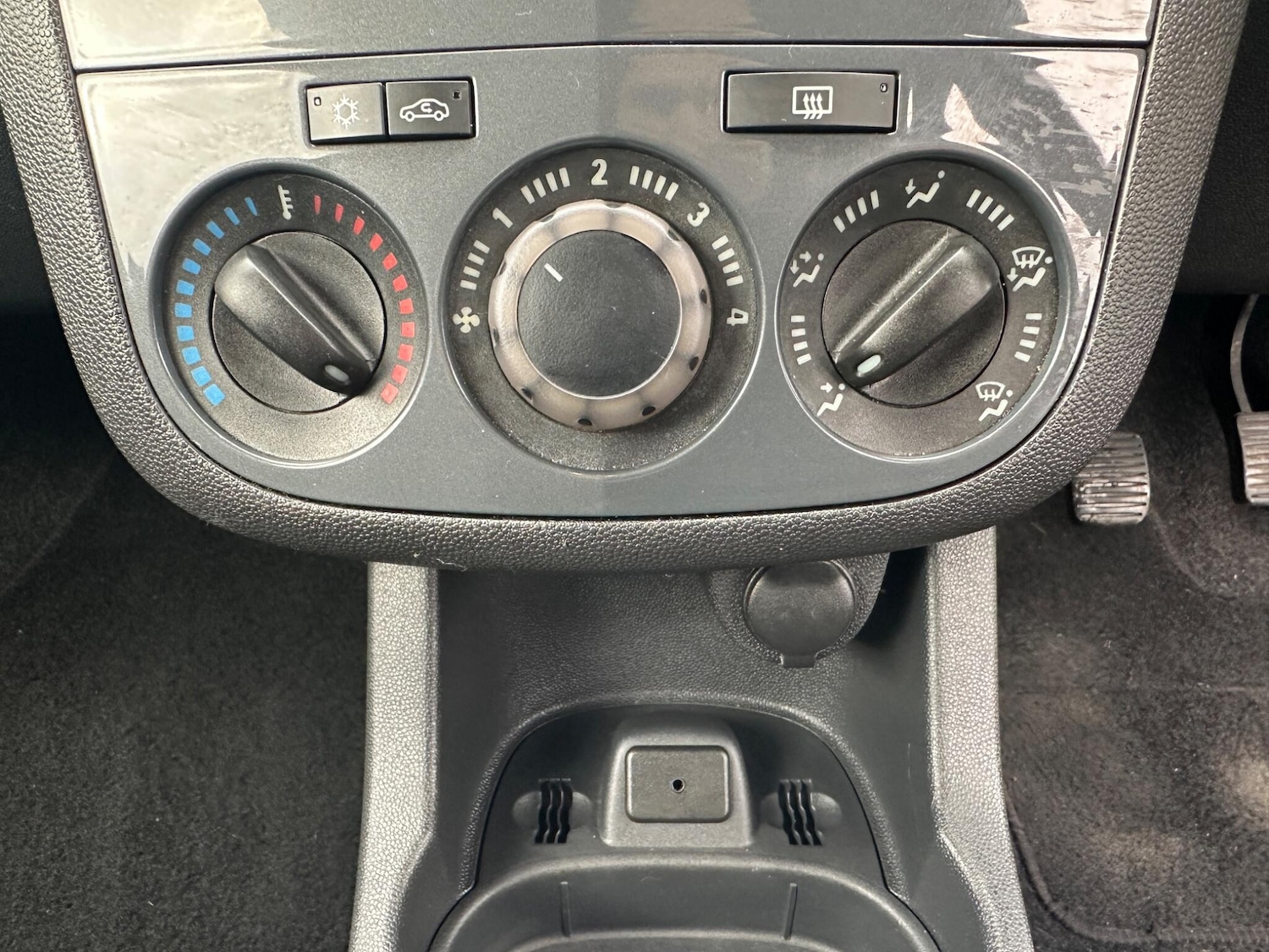 Used Vauxhall Corsa 2012 for sale - 76549937: Photo 16