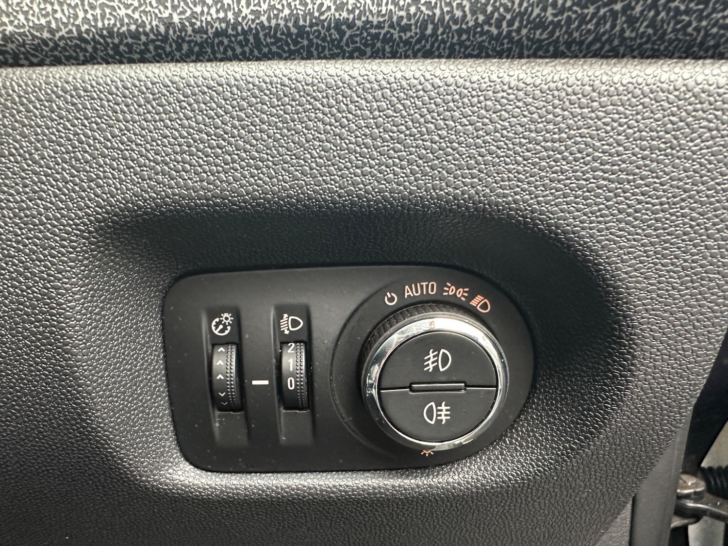 Used Vauxhall Corsa 2012 for sale - 76549937: Photo 18