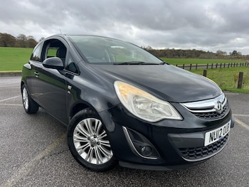 Vauxhall - Corsa