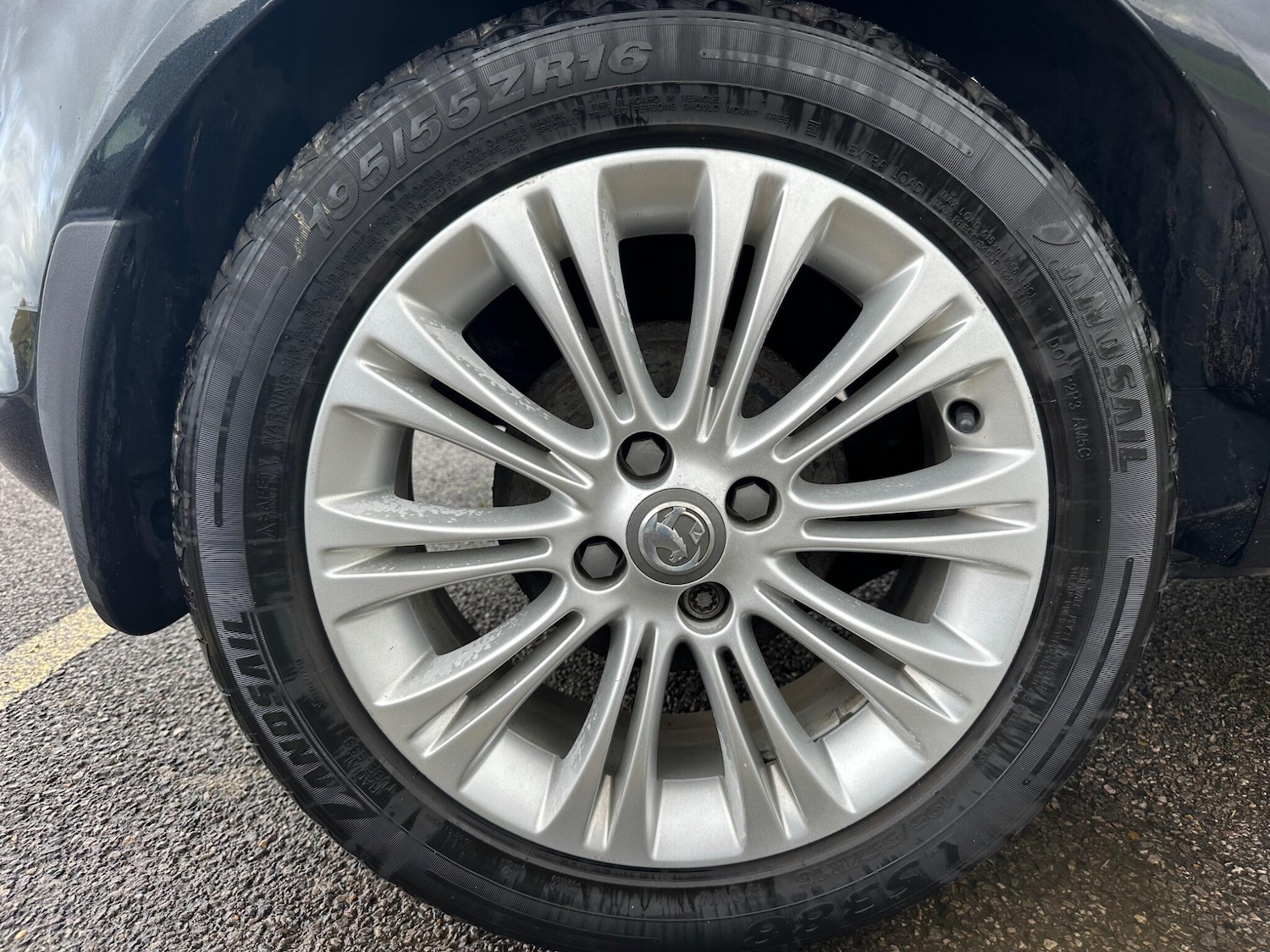 Used Vauxhall Corsa 2012 for sale - 76549937: Photo 2