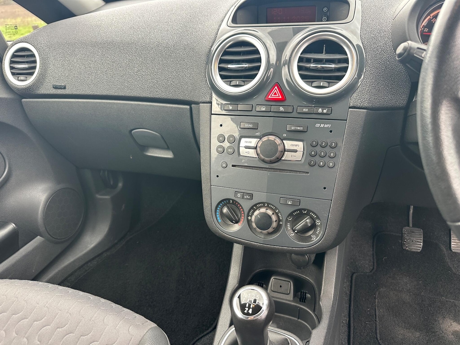 Used Vauxhall Corsa 2012 for sale - 76549937: Photo 21