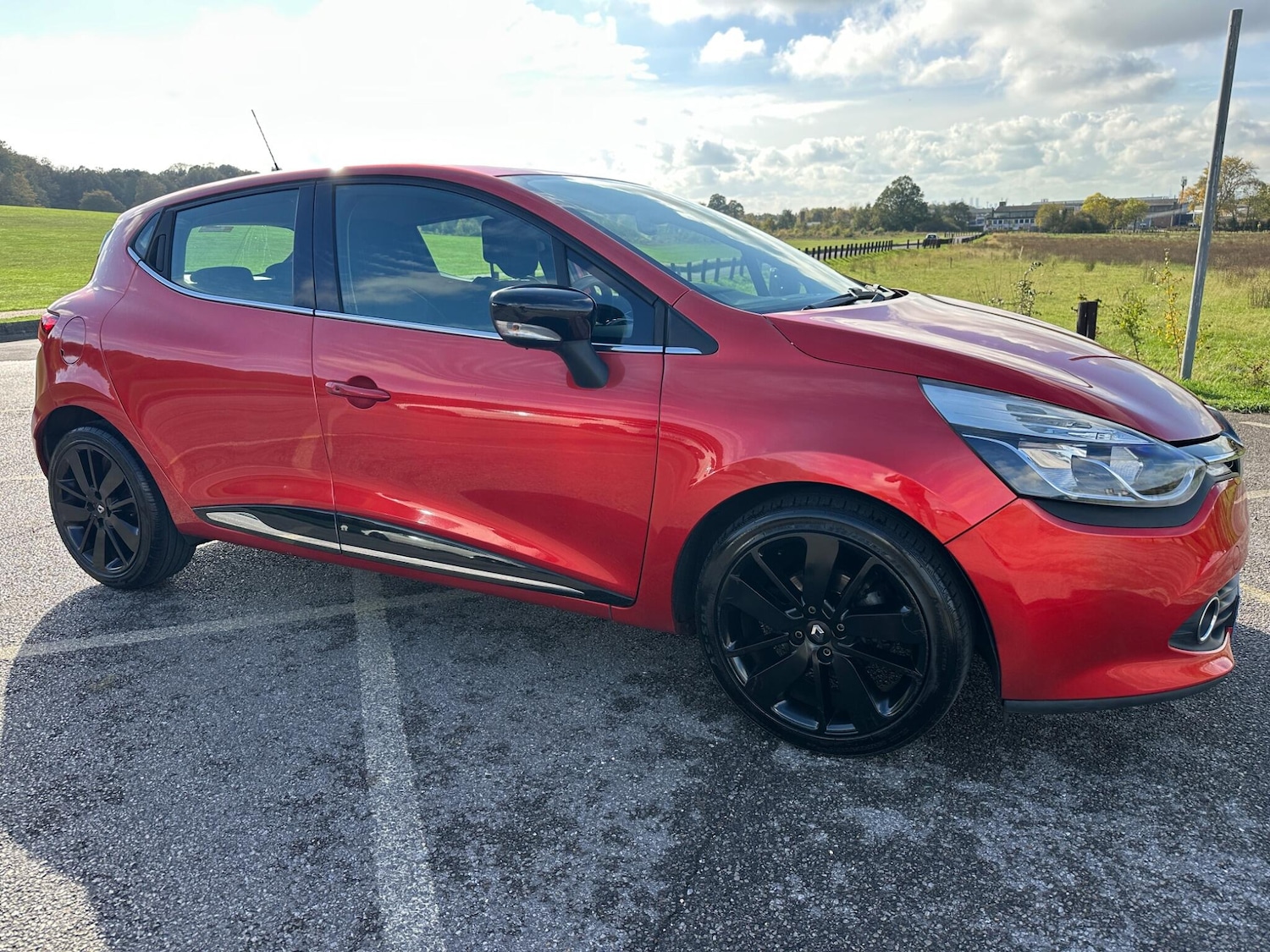 Used Renault Clio 2014 for sale - 76996550: Photo 23