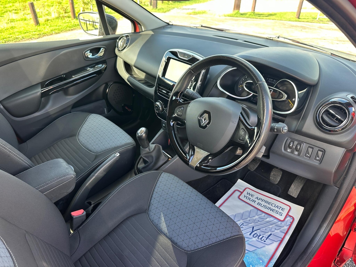 Used Renault Clio 2014 for sale - 76996550: Photo 41