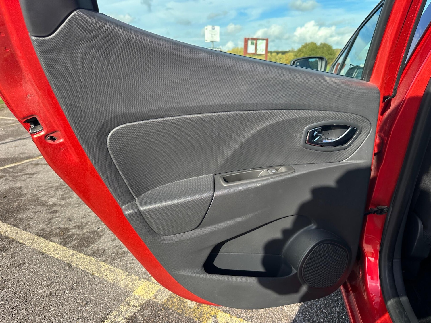 Used Renault Clio 2014 for sale - 76996550: Photo 47