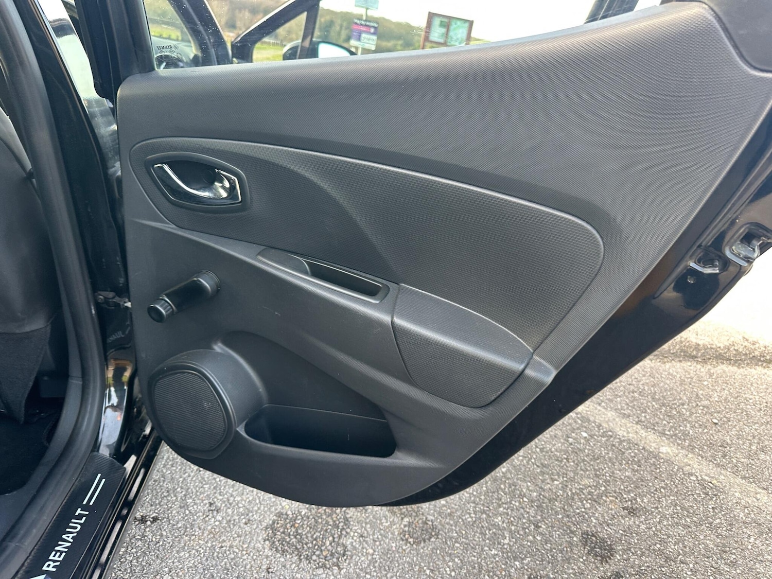 Used Renault Clio 2013 for sale - 77769717: Photo 34