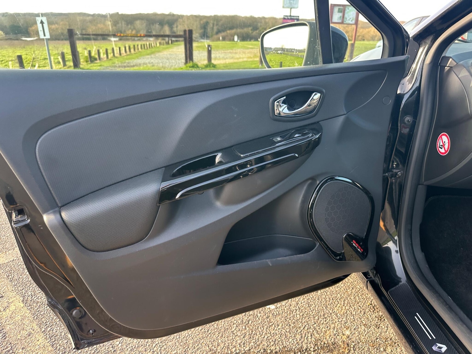 Used Renault Clio 2013 for sale - 77769717: Photo 40