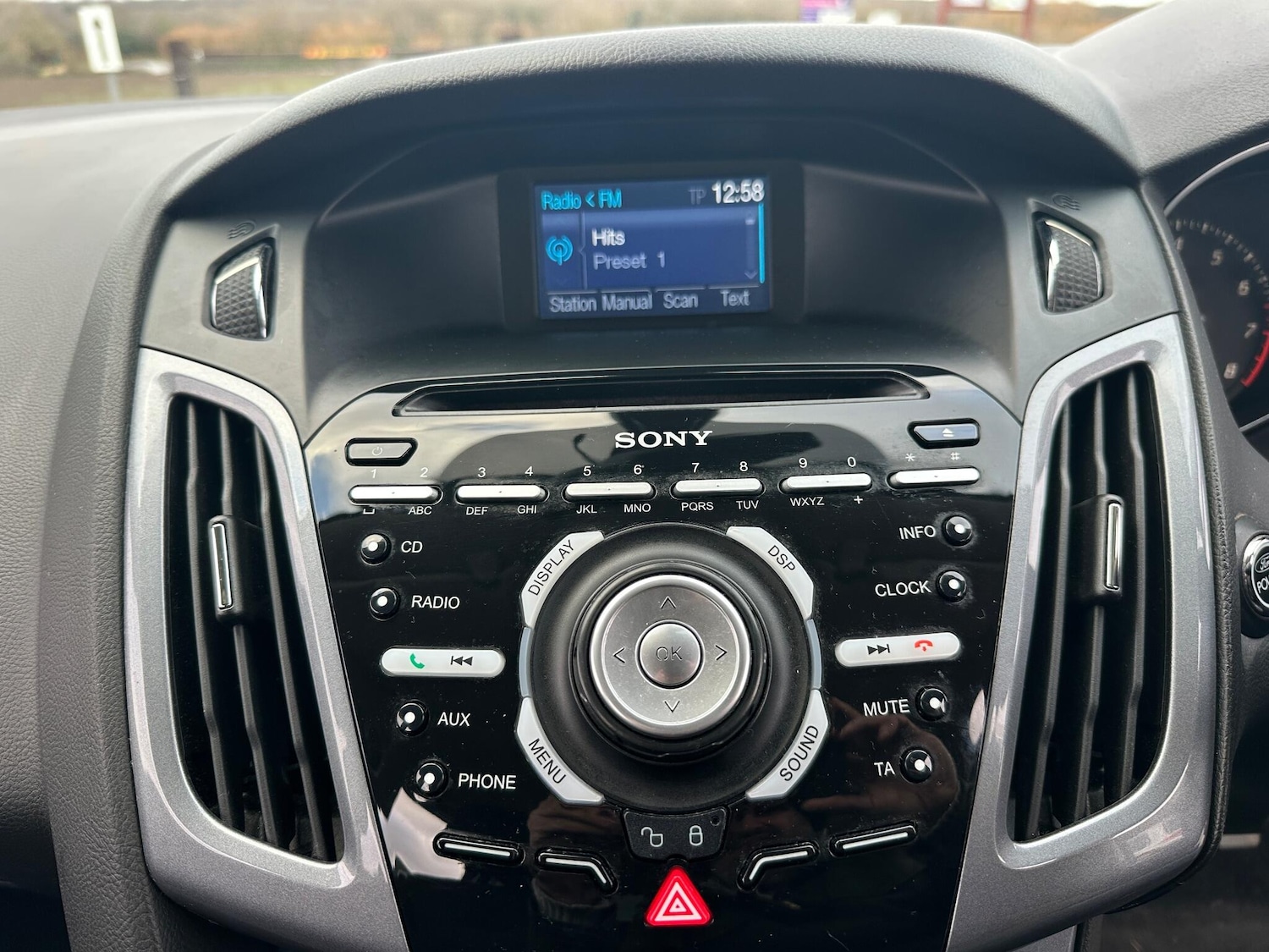 Used Ford Focus 2012 for sale - 77057463: Photo 47