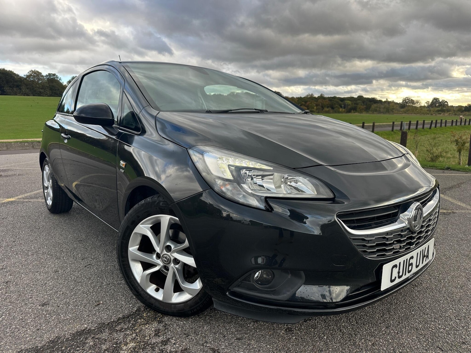 Used Vauxhall Corsa for sale - 76472501: Photo 1