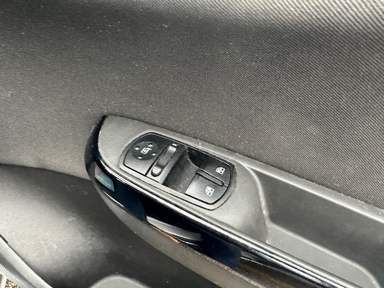 Used Vauxhall Corsa 2015 for sale - 77425026: Photo 56