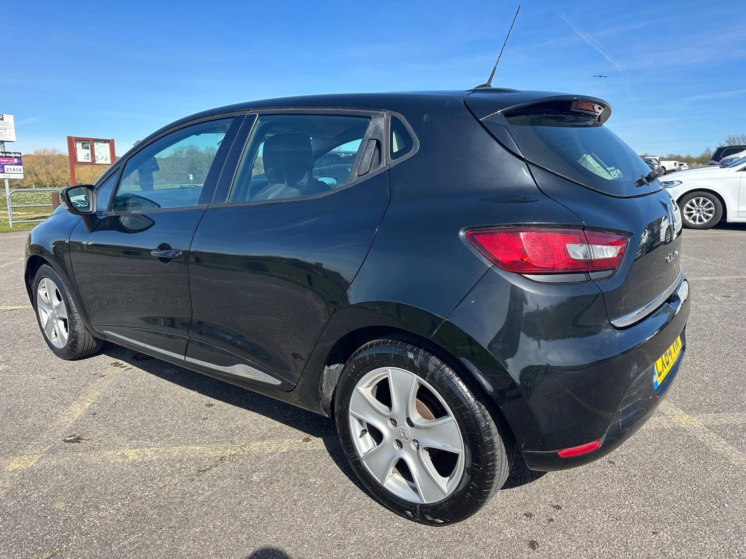 Used Renault Clio 2014 for sale - 77977977: Photo 12