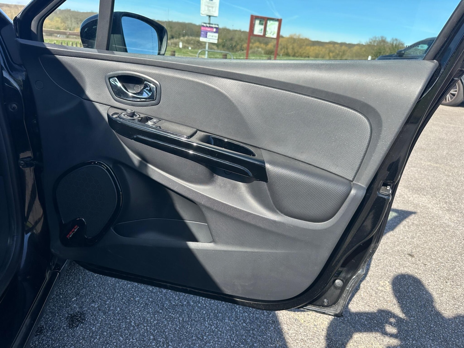 Used Renault Clio 2014 for sale - 77977977: Photo 38