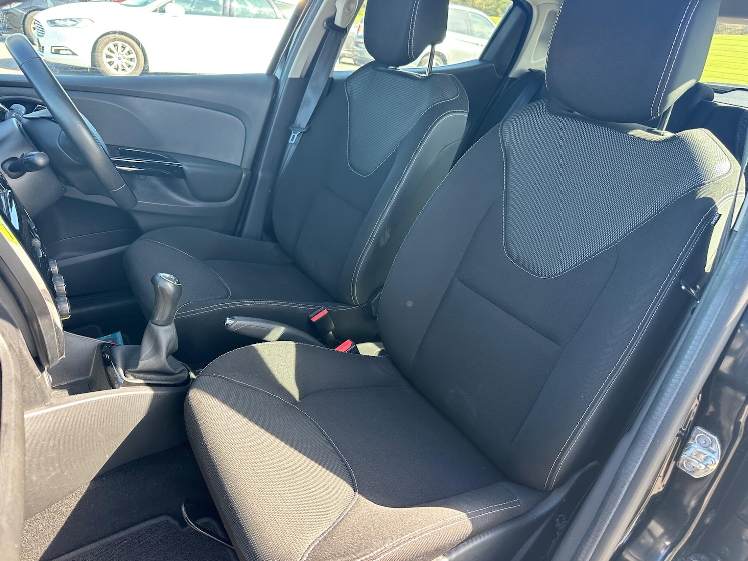 Used Renault Clio 2014 for sale - 77977977: Photo 44