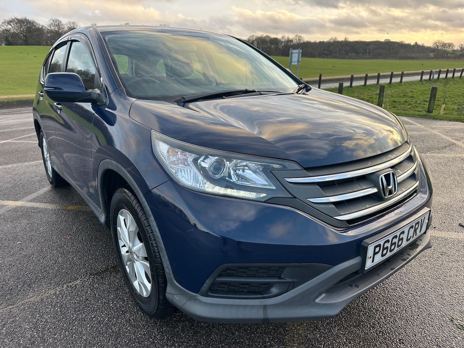 Used Honda CR-V for sale - 77230375: Photo 2