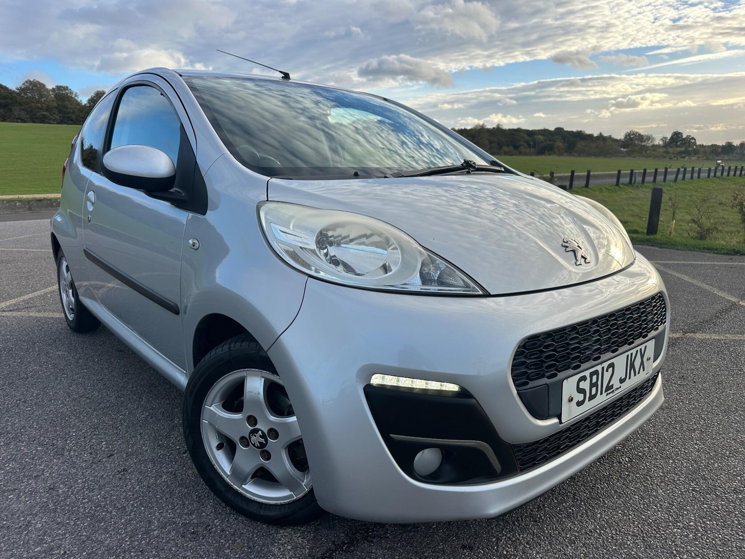 Used Peugeot 107 2012 for sale - 76397962: Photo 1