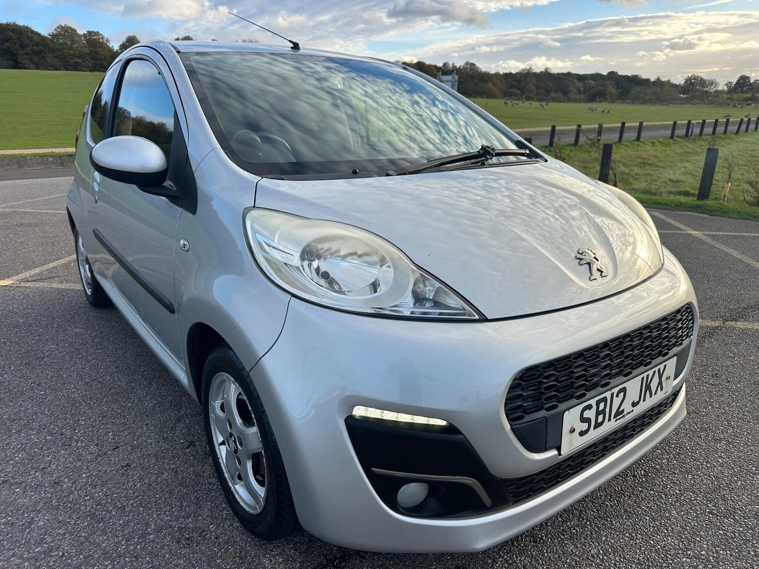 Used Peugeot 107 2012 for sale - 76397962: Photo 2