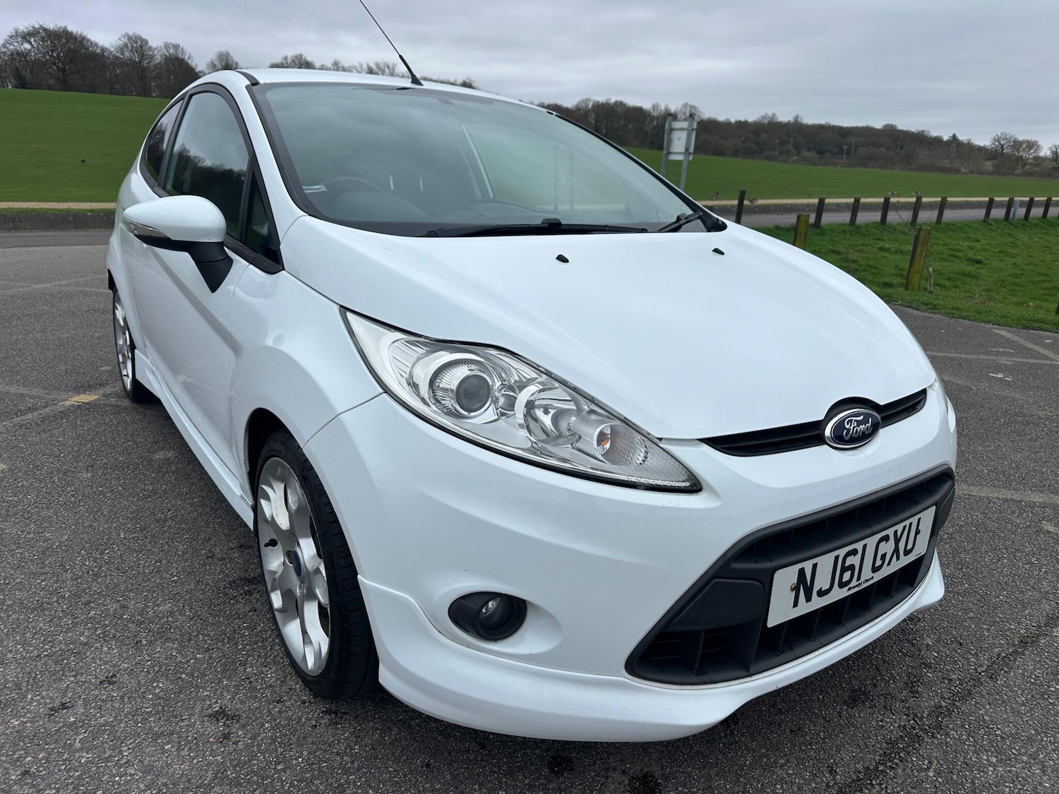 Used Ford Fiesta for sale - 77853933: Photo 2