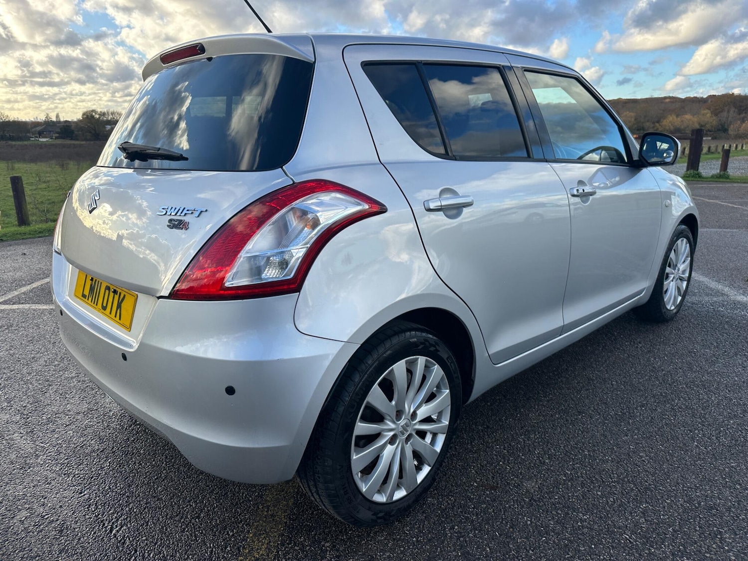 Used Suzuki Swift 2011 for sale - 76801135: Photo 17