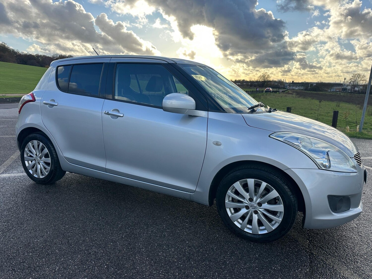 Used Suzuki Swift 2011 for sale - 76801135: Photo 20