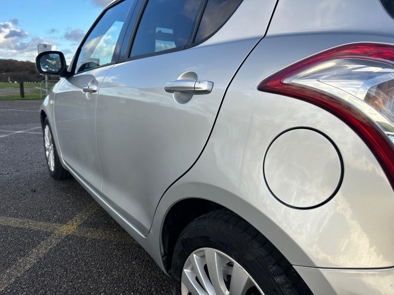 Used Suzuki Swift 2011 for sale - 76801135: Photo 28