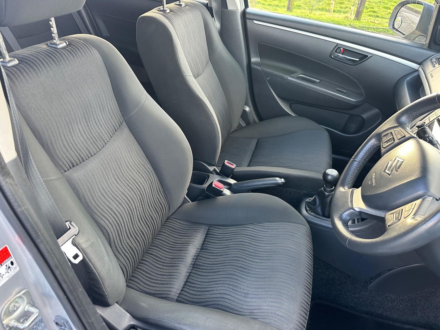 Used Suzuki Swift 2011 for sale - 76801135: Photo 39