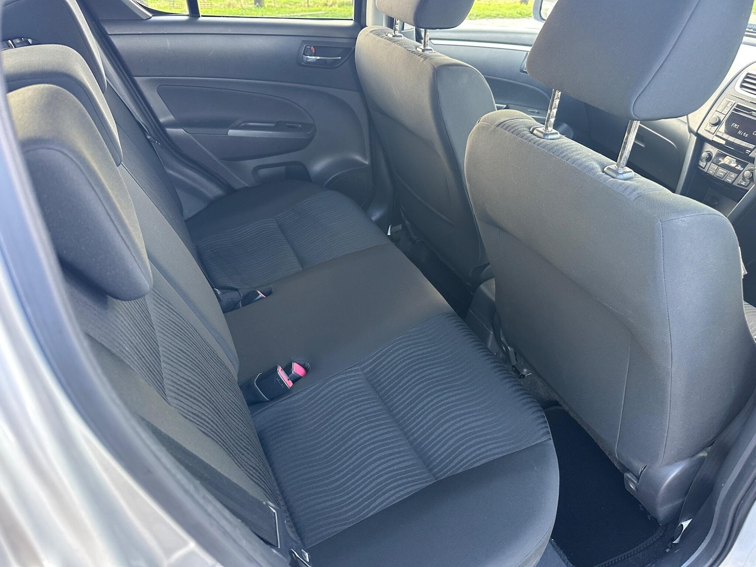 Used Suzuki Swift 2011 for sale - 76801135: Photo 41