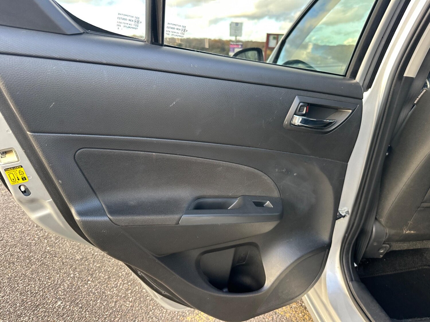 Used Suzuki Swift 2011 for sale - 76801135: Photo 44