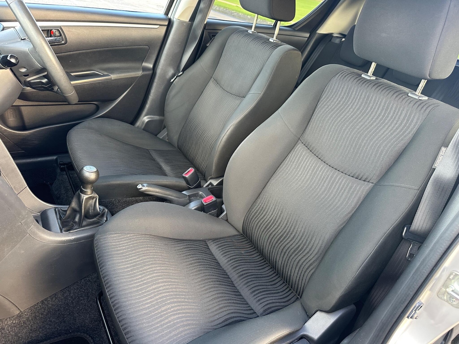 Used Suzuki Swift 2011 for sale - 76801135: Photo 45