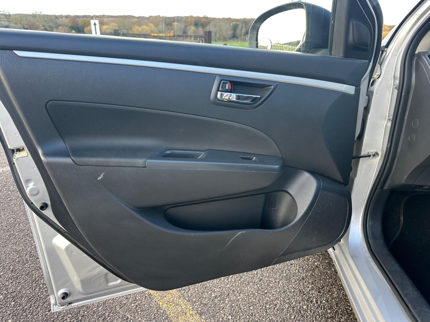 Used Suzuki Swift 2011 for sale - 76801135: Photo 47